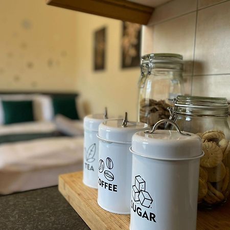 The Islington Hub Apartment London Bagian luar foto