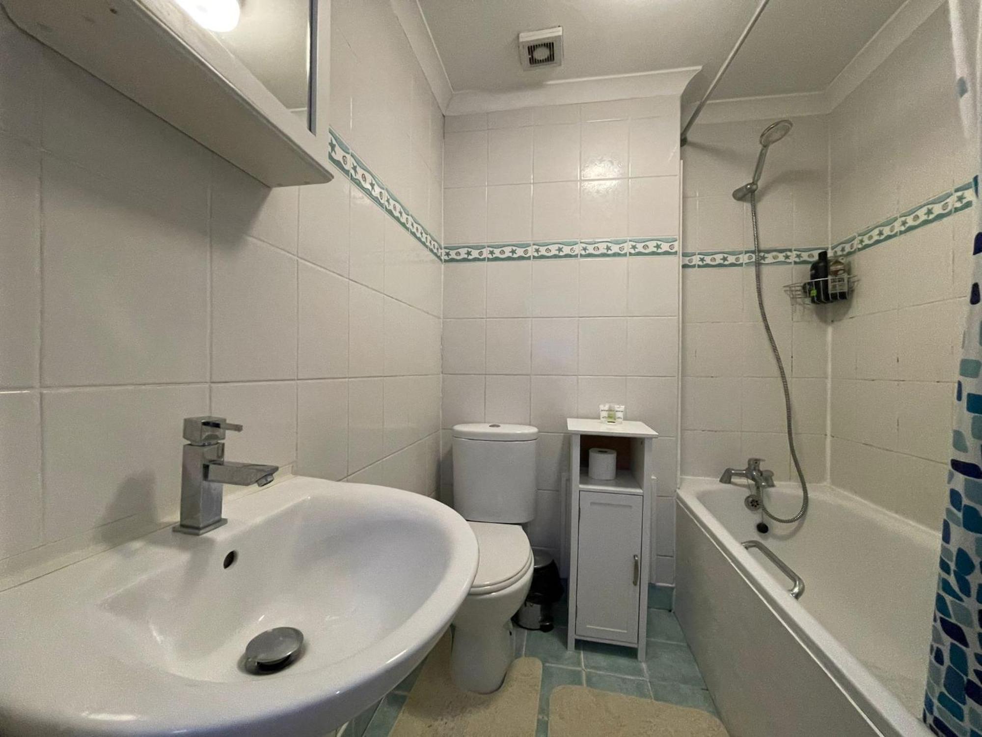 The Islington Hub Apartment London Bagian luar foto
