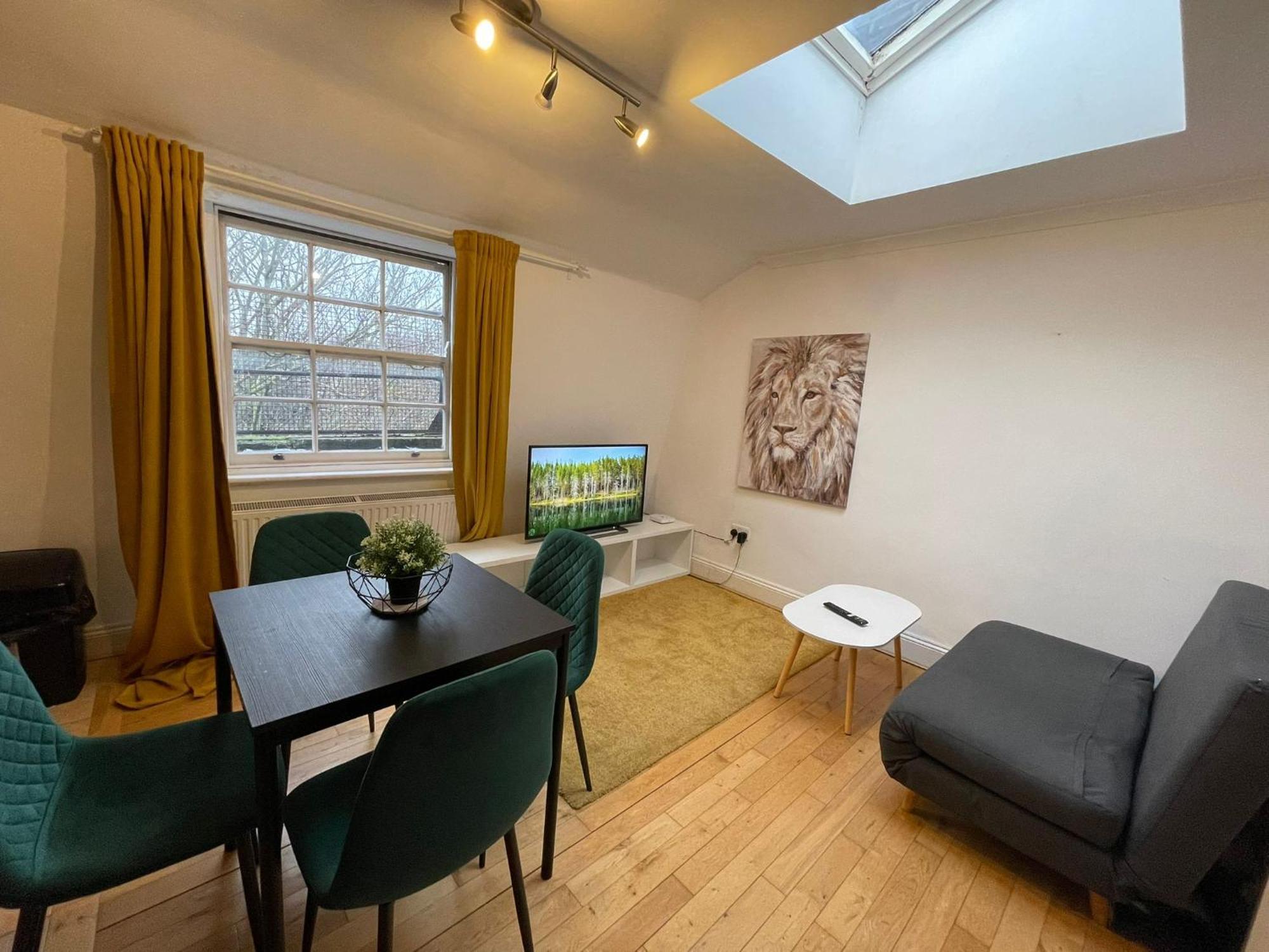 The Islington Hub Apartment London Bagian luar foto