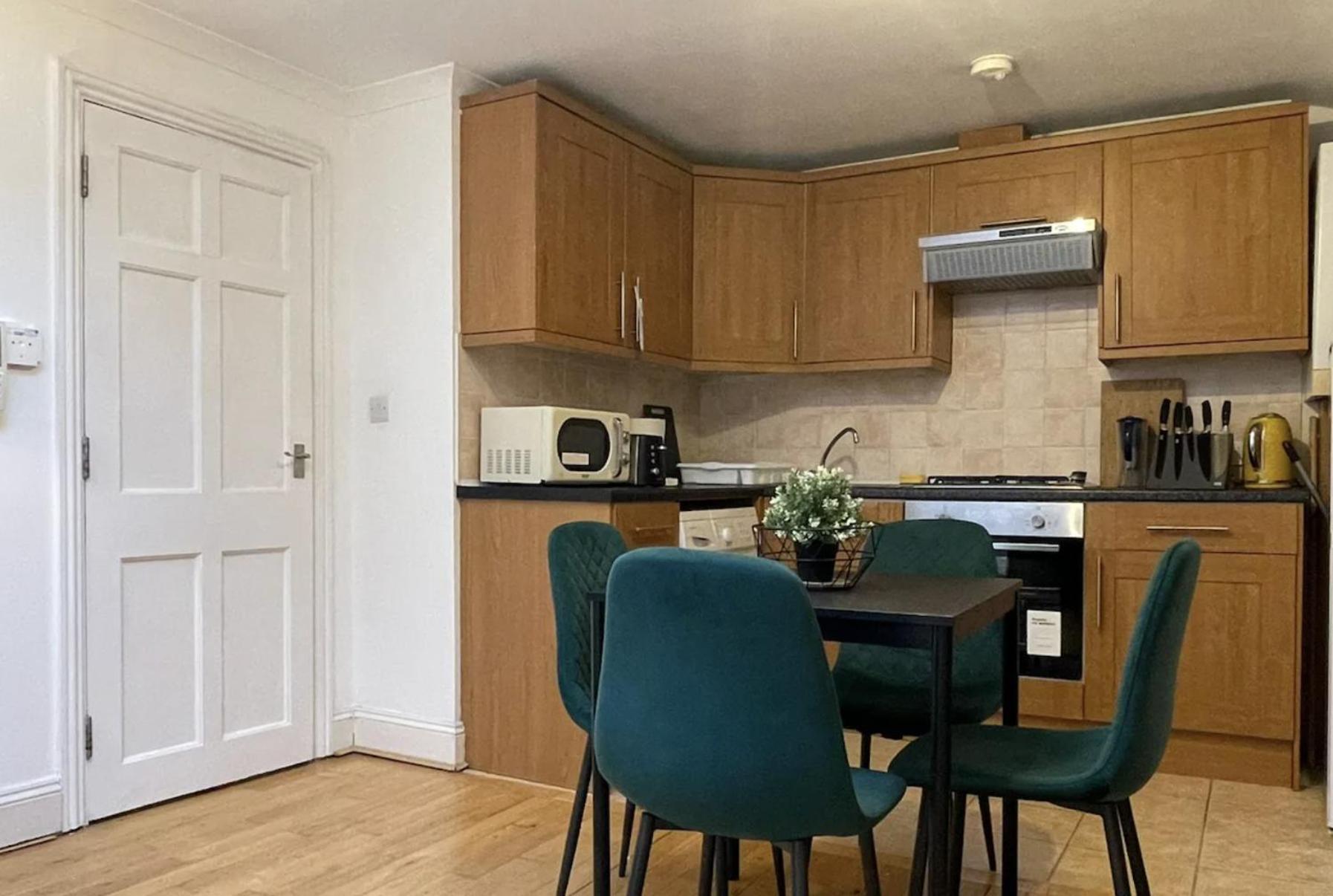The Islington Hub Apartment London Bagian luar foto